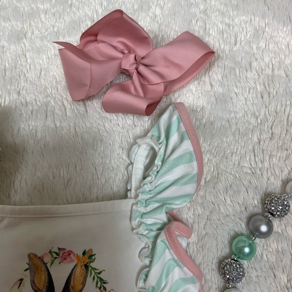 Easter dress with necklace and bow - Picture 5 of 9